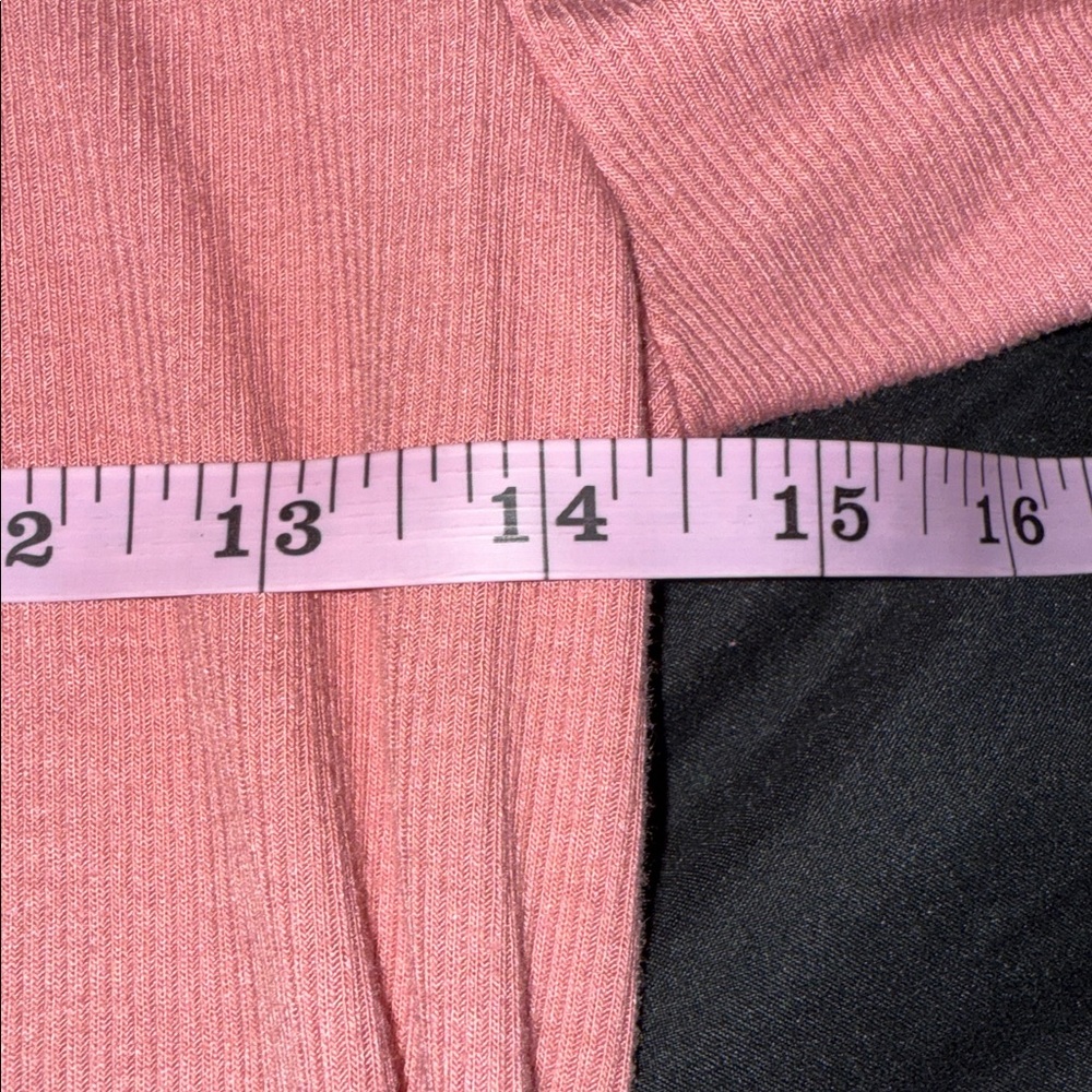 🖤HOLLISTER DUSTY ROSE PUFF SLEEVE TOP SIZE S🖤 - Picture 5 of 7